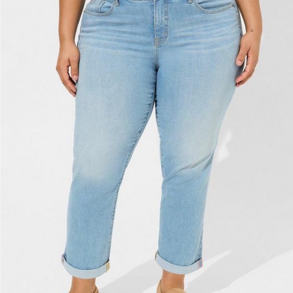 NWOT Torrid boyfriend Jeans